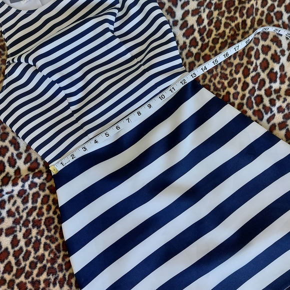 Abercrombie & Fitch dress - Picture 4 of 7